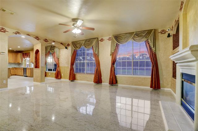 2707 Sterling Fields Drive, Pearland, TX 77584