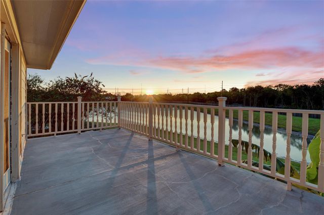 2707 Sterling Fields Drive, Pearland, TX 77584