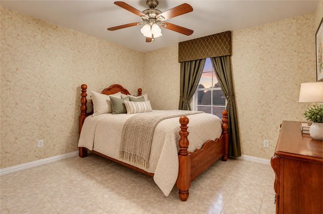 2707 Sterling Fields Drive, Pearland, TX 77584