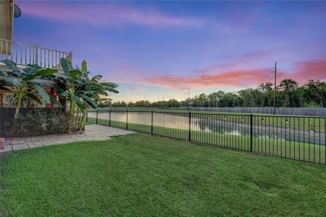 2707 Sterling Fields Drive, Pearland, TX 77584