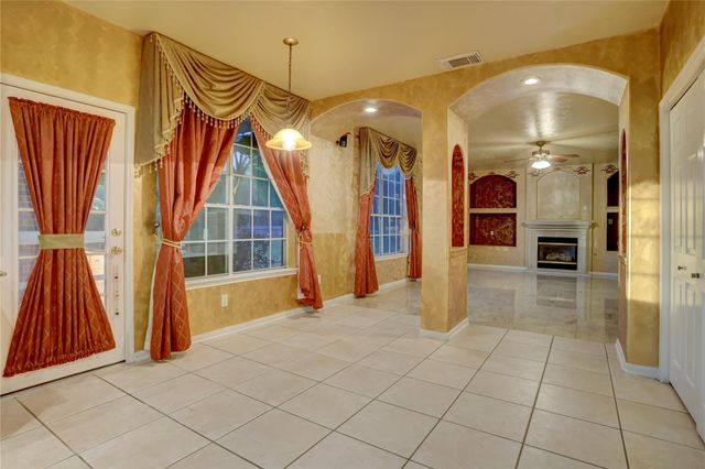 2707 Sterling Fields Drive, Pearland, TX 77584