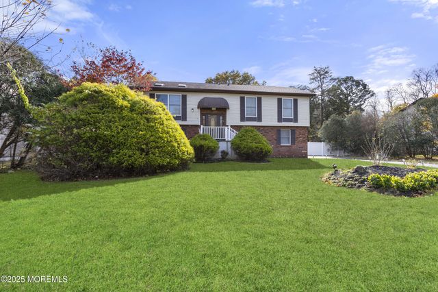 75 Hickory Hill Road, Jackson, NJ 08527