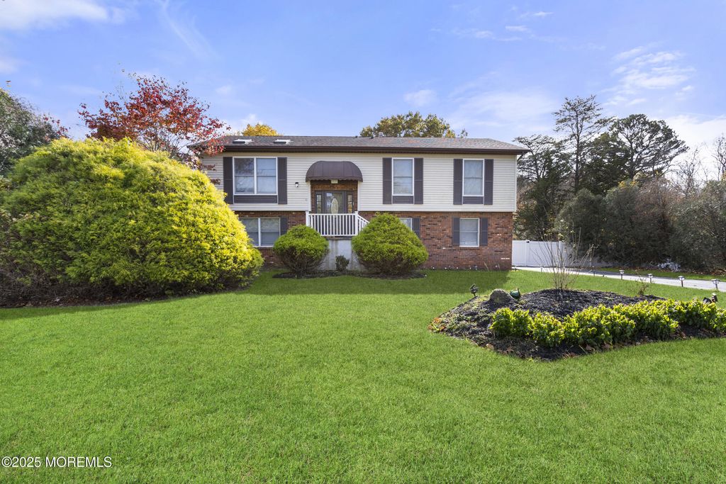 75 Hickory Hill Road, Jackson, NJ 08527