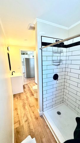 37 Waverly St 2, Lynn, MA 01905