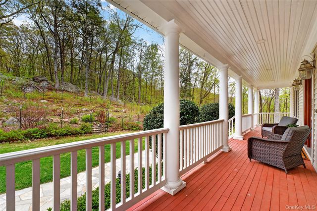 55 Twilight Lane, Putnam Valley, NY 10579