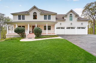 55 Twilight Lane, Putnam Valley, NY 10579
