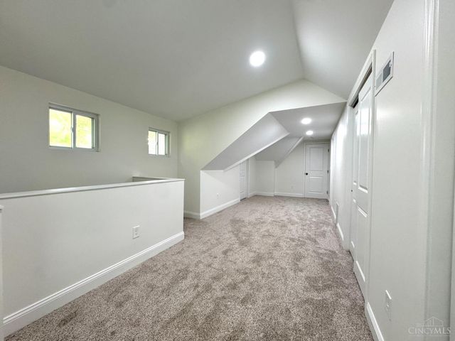 2728 Silverleaf Avenue, Cincinnati, OH 45212