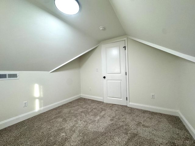 2728 Silverleaf Avenue, Cincinnati, OH 45212