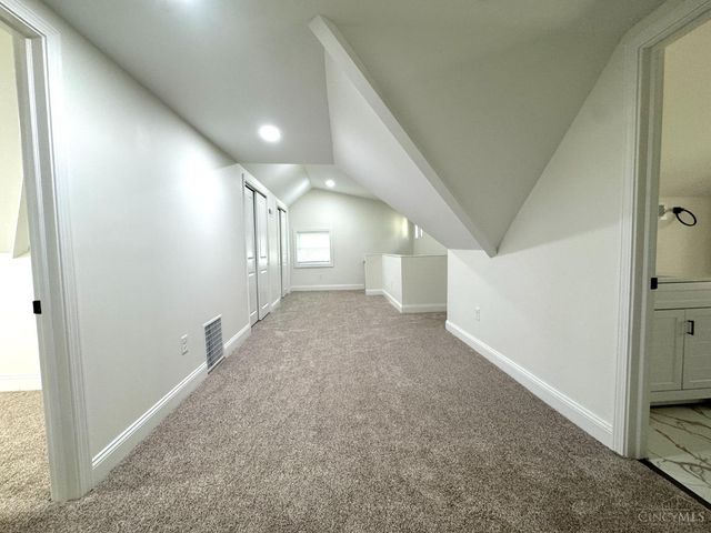 2728 Silverleaf Avenue, Cincinnati, OH 45212