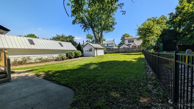 2728 Silverleaf Avenue, Cincinnati, OH 45212