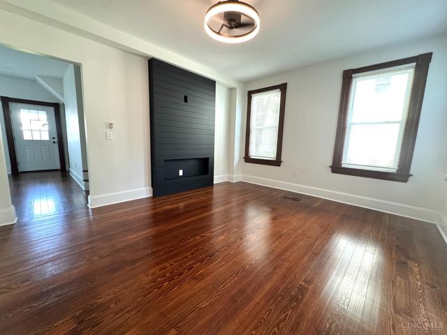 2728 Silverleaf Avenue, Cincinnati, OH 45212