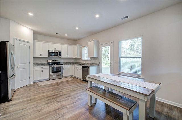 16 Maycroft Court NE, Rome, GA 30161