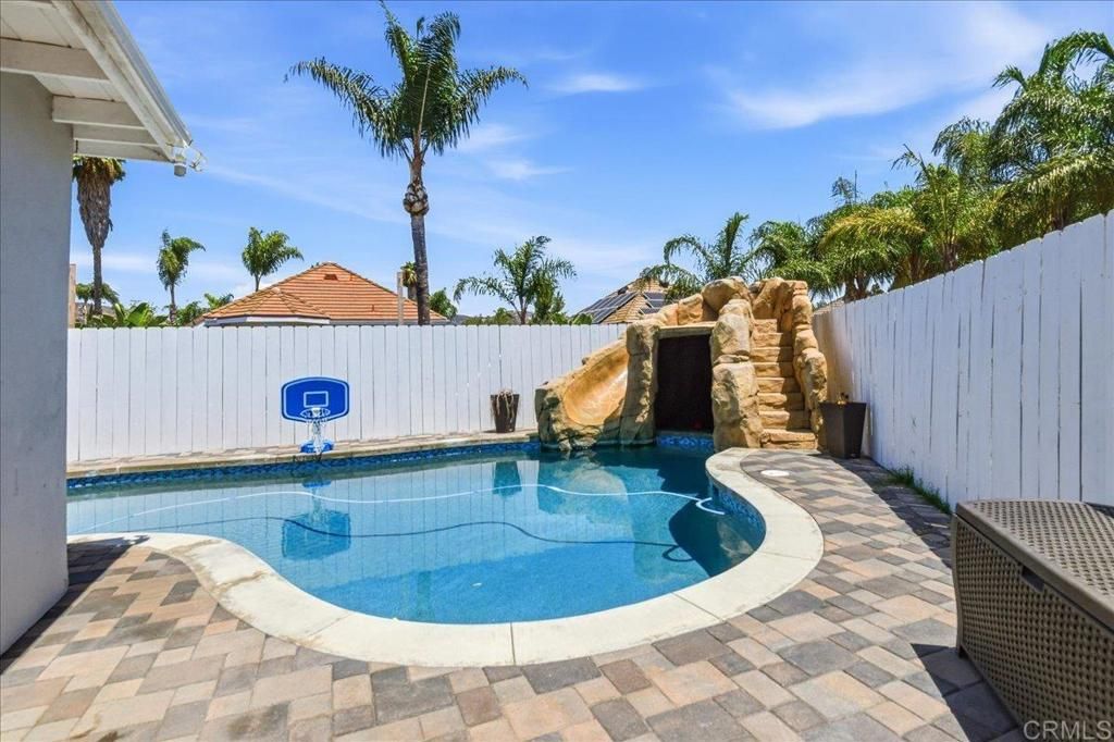 Image 28 of property listing at 10002 Stanley Ct, Santee, CA 92071