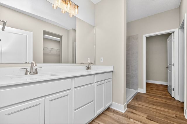 9127 Robinson Drive, West Des Moines, IA 50266