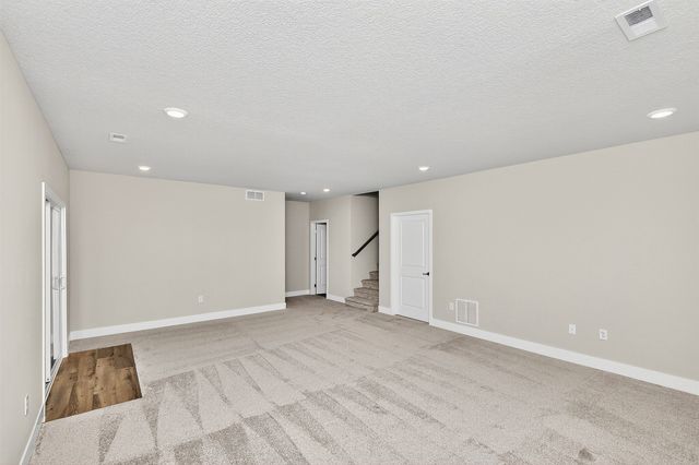 9127 Robinson Drive, West Des Moines, IA 50266