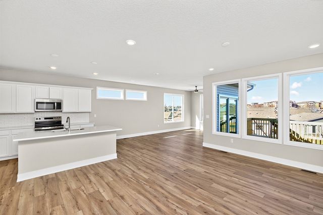 9127 Robinson Drive, West Des Moines, IA 50266