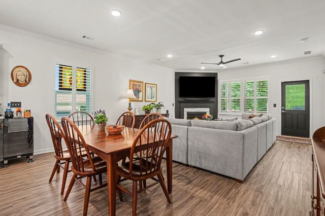 241 Brook Ave, White House, TN 37188