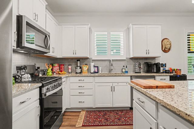 241 Brook Ave, White House, TN 37188