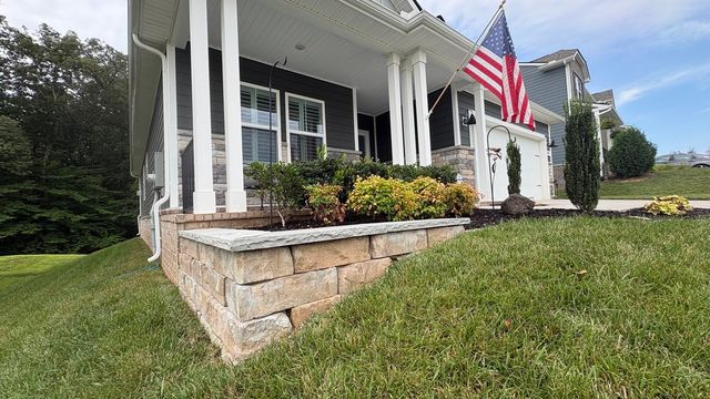 241 Brook Ave, White House, TN 37188
