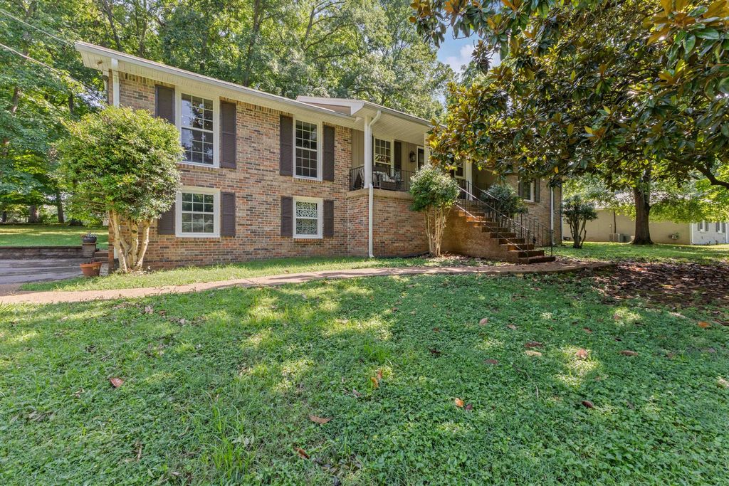 107 Bayview Dr, Hendersonville, TN 37075
