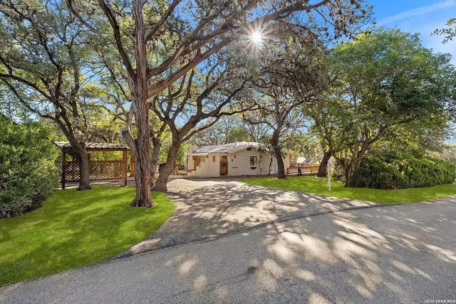 25327 Triangle Loop, San Antonio, TX 78255
