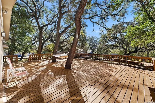 25327 Triangle Loop, San Antonio, TX 78255