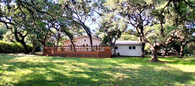 25327 Triangle Loop, San Antonio, TX 78255