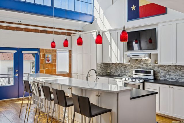 212 Madison Apt 2, San Antonio, TX 78204