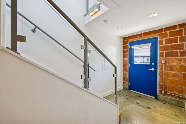 212 Madison Apt 2, San Antonio, TX 78204