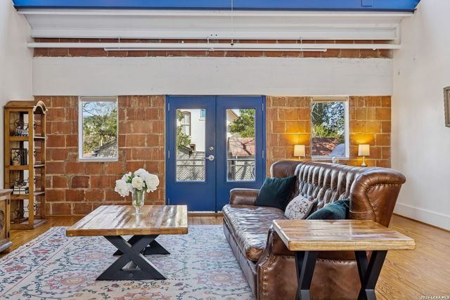 212 Madison Apt 2, San Antonio, TX 78204