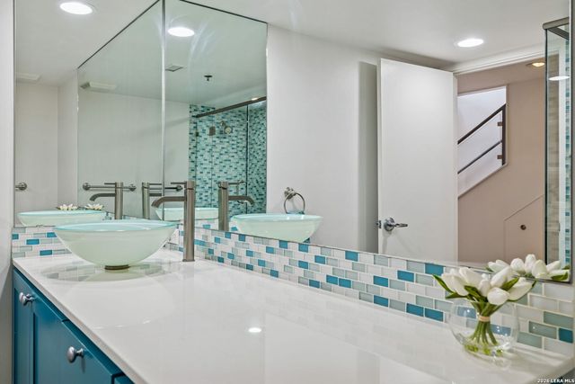 212 Madison Apt 2, San Antonio, TX 78204