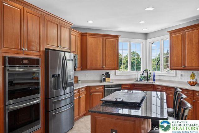 25 Melchor Drive, Williams Twp, PA 18042