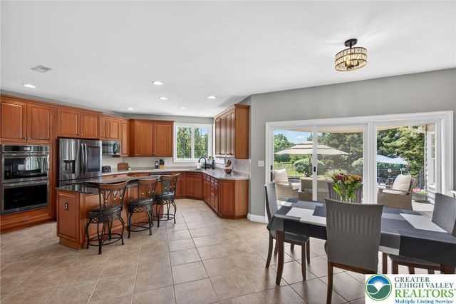 25 Melchor Drive, Williams Twp, PA 18042