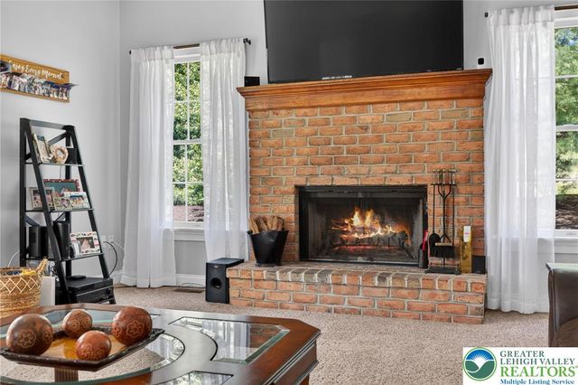 25 Melchor Drive, Williams Twp, PA 18042