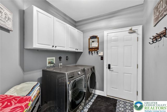 25 Melchor Drive, Williams Twp, PA 18042