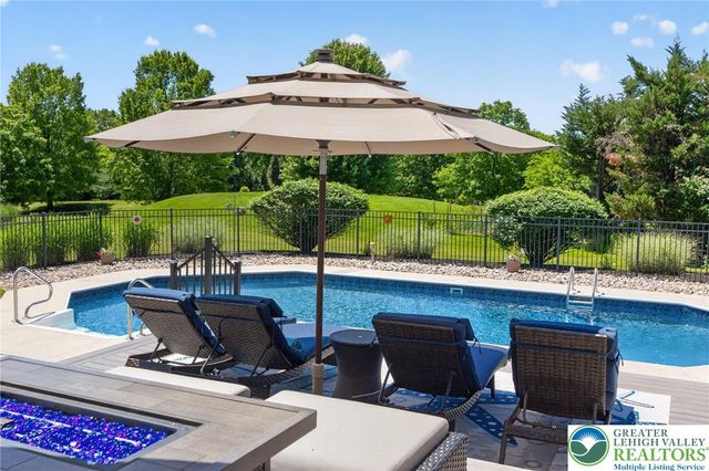 25 Melchor Drive, Williams Twp, PA 18042