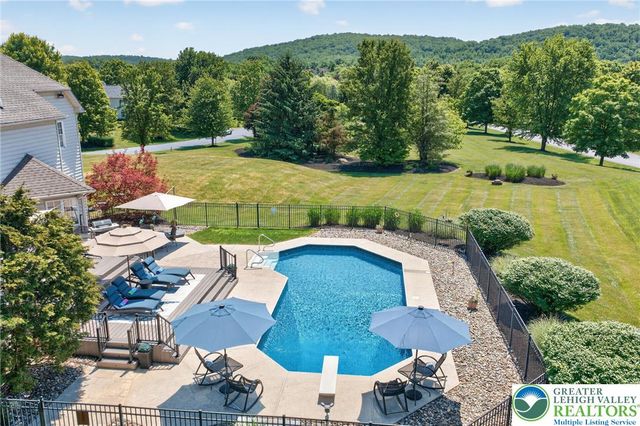 25 Melchor Drive, Williams Twp, PA 18042