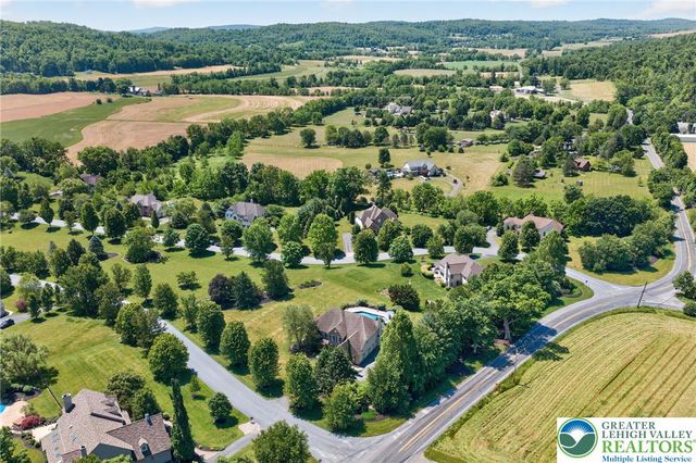 25 Melchor Drive, Williams Twp, PA 18042