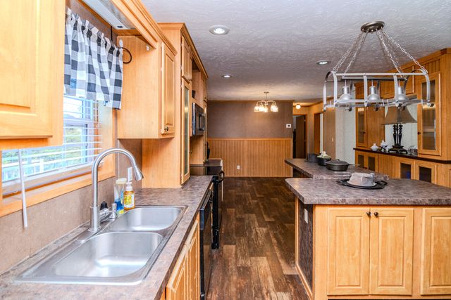 126 Brooks Lane, Georgetown, KY 40324