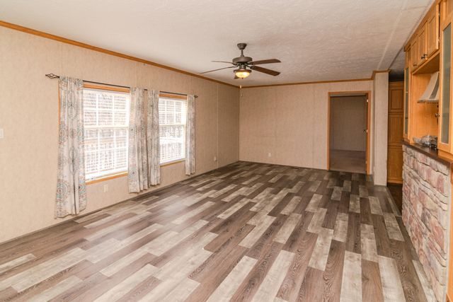 126 Brooks Lane, Georgetown, KY 40324