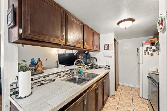 684 W Hemlock Street, Port Hueneme, CA 93041