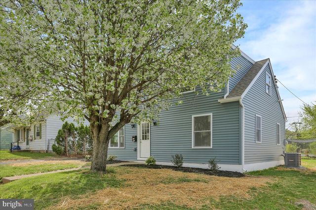 1006 MIDWAY AVE, Temple, PA 19560