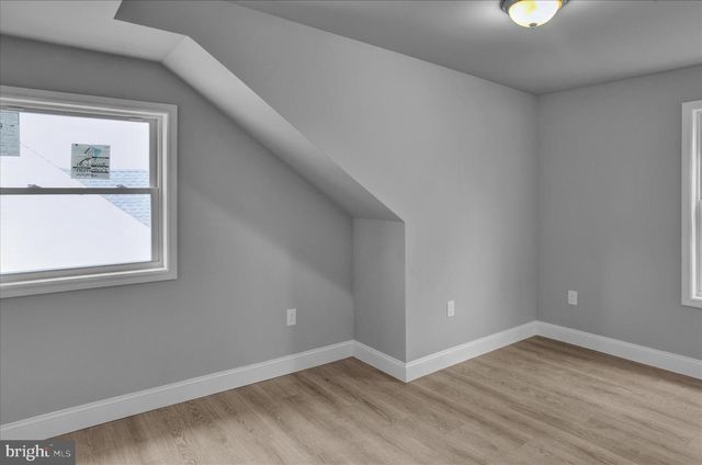1006 MIDWAY AVE, Temple, PA 19560