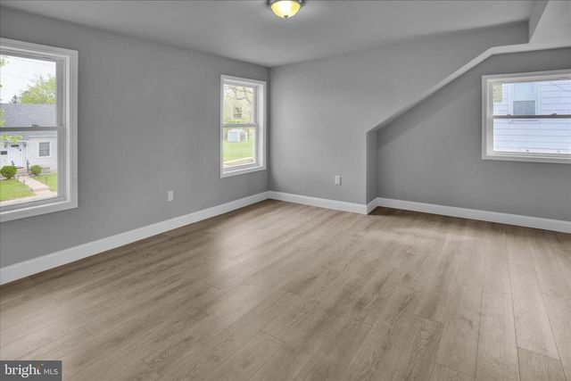 1006 MIDWAY AVE, Temple, PA 19560