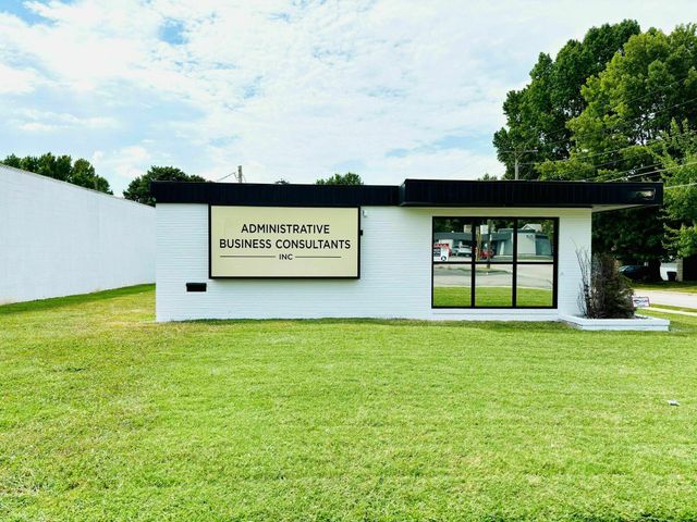 1701 S Campbell Avenue, Springfield, MO 65807