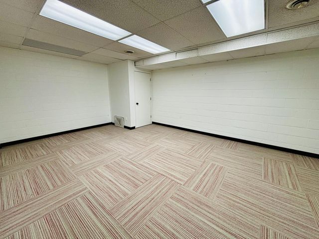 1701 S Campbell Avenue, Springfield, MO 65807