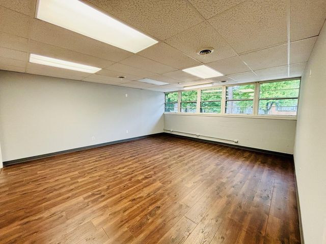 1701 S Campbell Avenue, Springfield, MO 65807