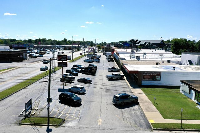 1701 S Campbell Avenue, Springfield, MO 65807