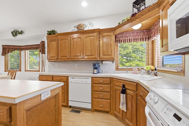 125 N 263rd, Garden Plain, KS 67050