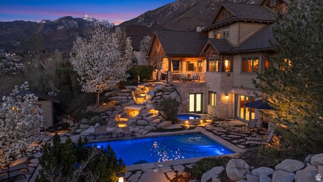 16 SNOW FOREST LN, Sandy, UT 84092